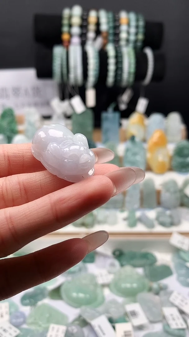 吊坠(不含链)未镶嵌翡翠90生肖猪
