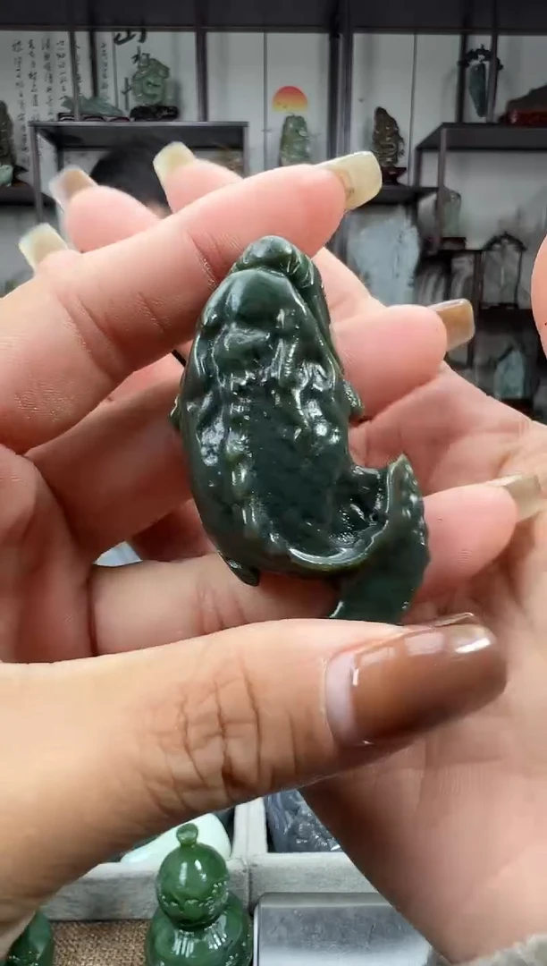 未镶嵌和田玉把件1