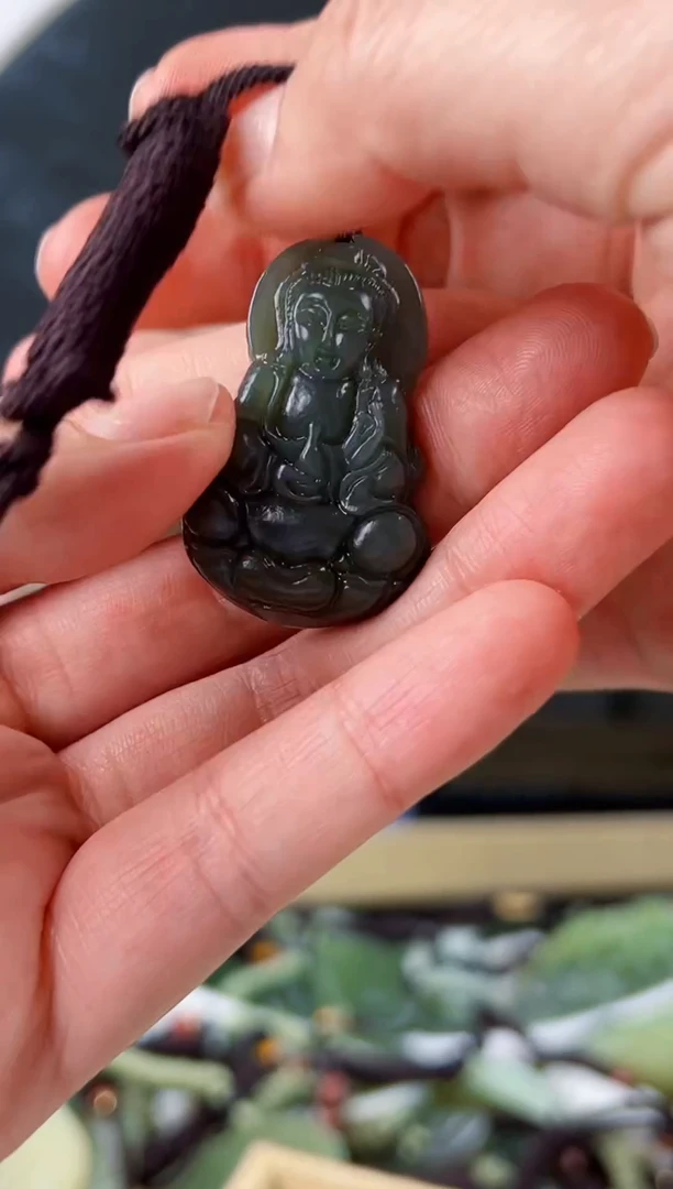 颈饰未镶嵌和田玉拍一发一，多样性发货