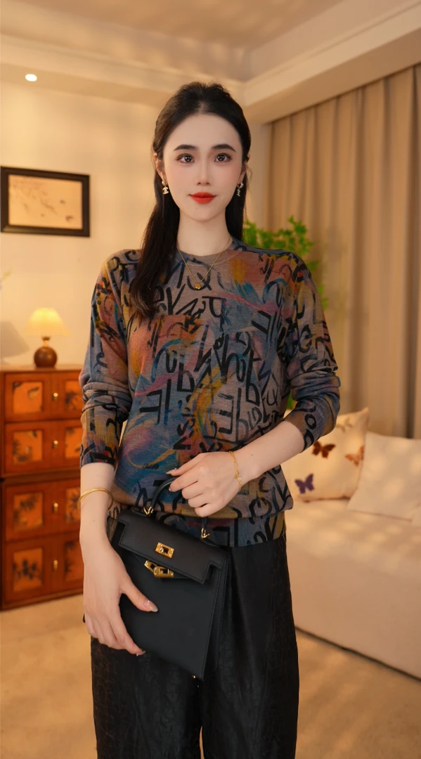 100%水溶羊毛【字母】印花针织秋款宽松薄款打底衫女圆领长袖精纺