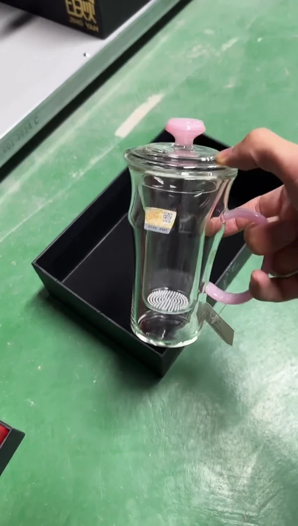 典雅杯 粉玛瑙 晶焱金标