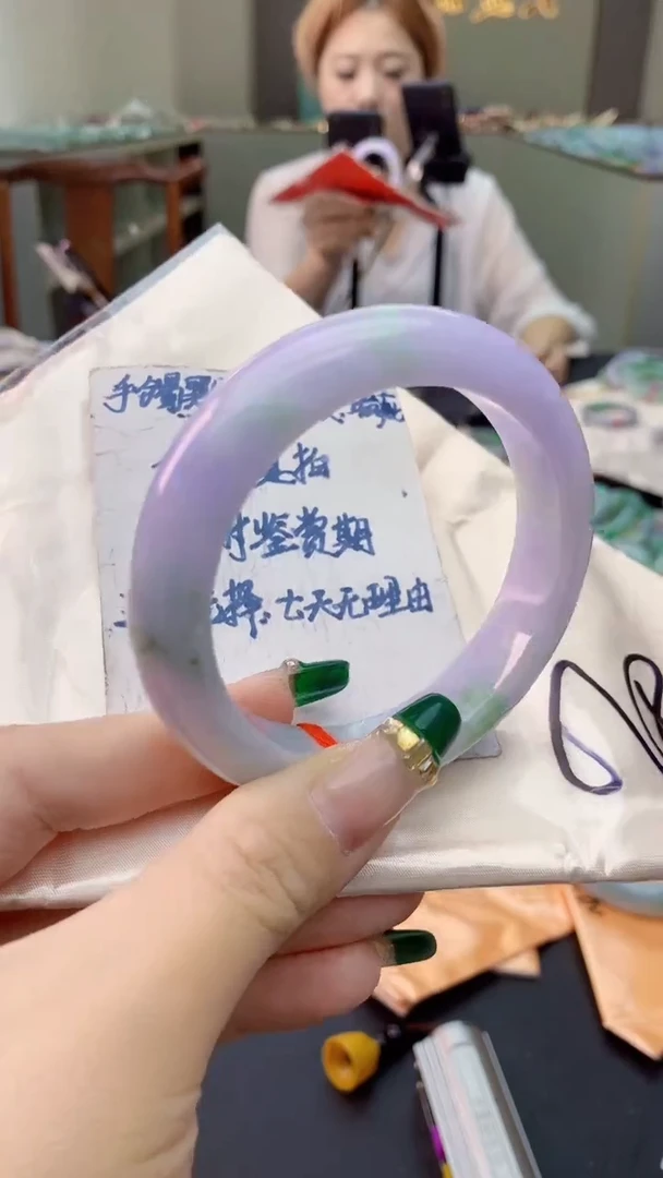翡翠手镯未镶嵌0097245658