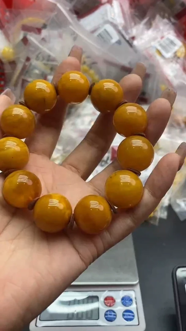 琥珀未镶嵌珠宝奇石97