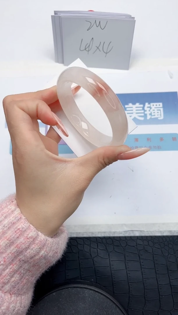 【闪购商品】石英质玉手镯未镶嵌L295-58