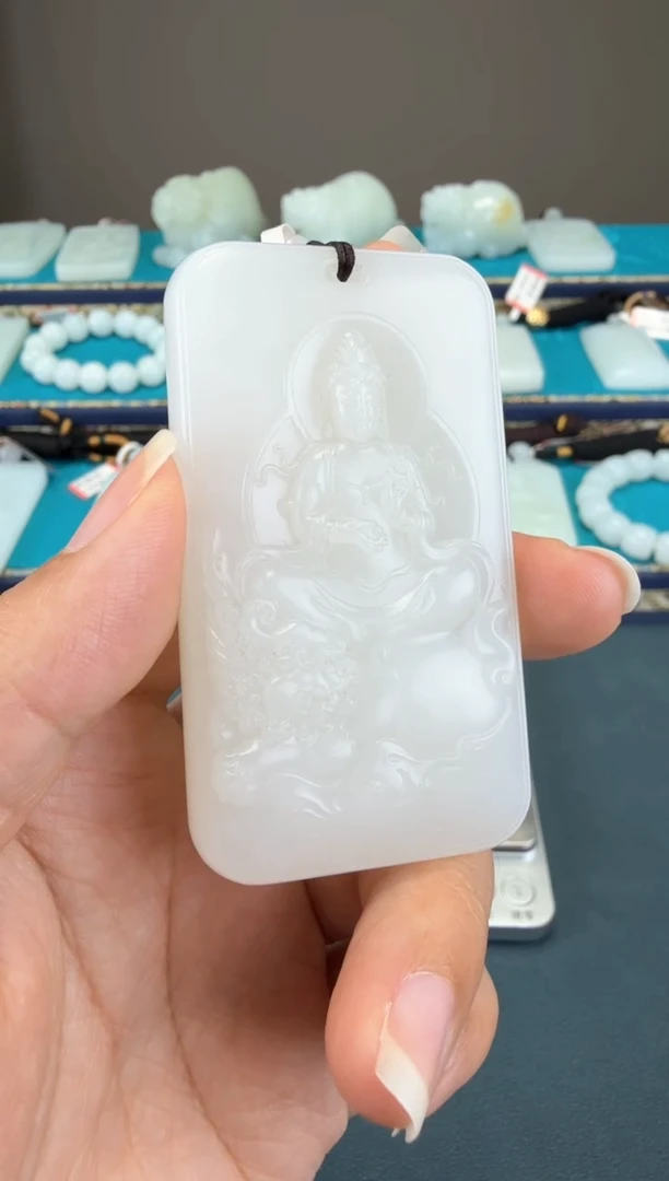 颈饰未镶嵌和田玉1
