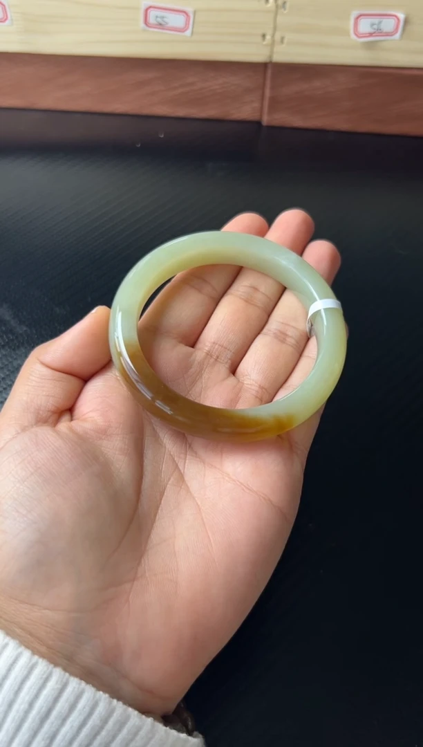 未镶嵌手镯和田玉若羌微色差56m