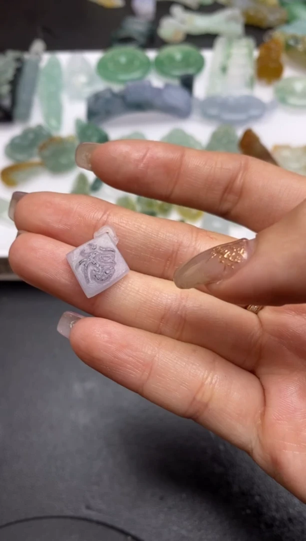 【闪购商品】定制翡翠未镶嵌翡翠毛货~