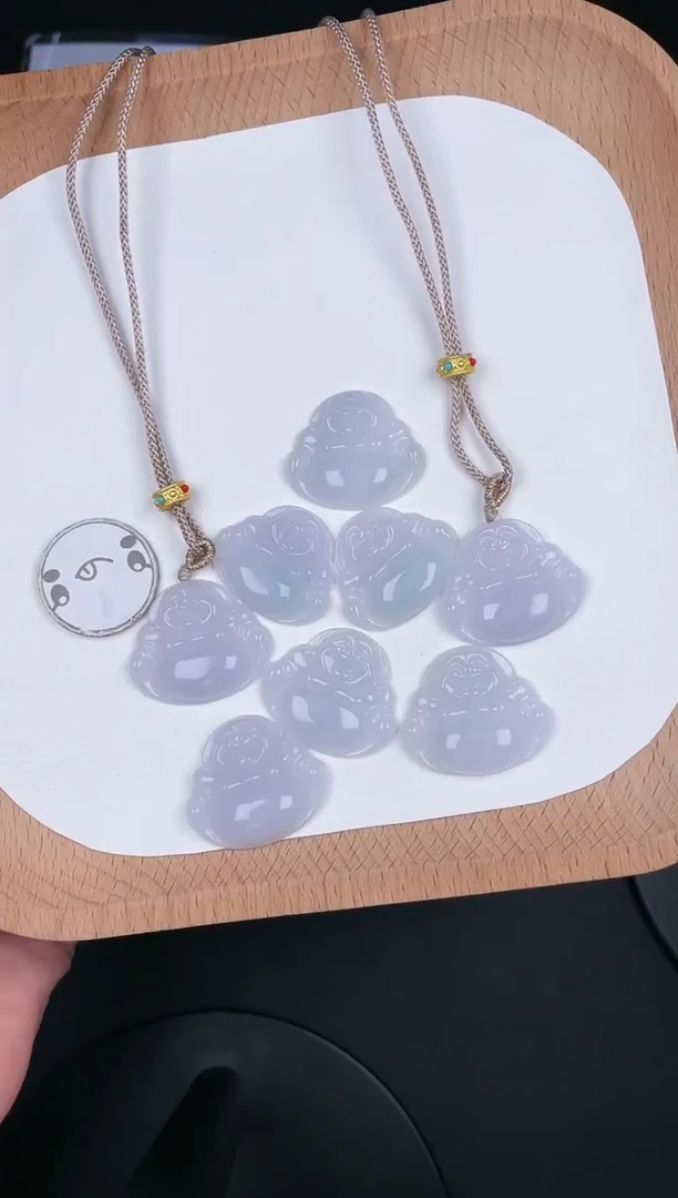 翡翠未镶嵌颈饰LA039翡翠细油冰淡粉小佛（多样性发其一）