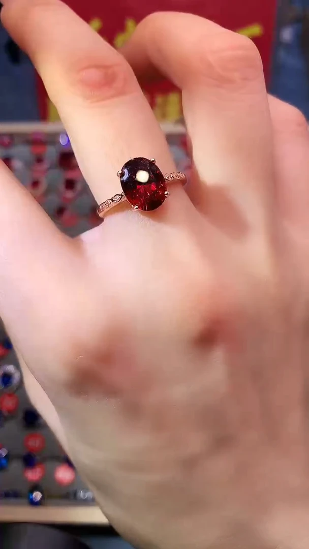 【闪购商品】石榴石戒指银S925镶嵌1111