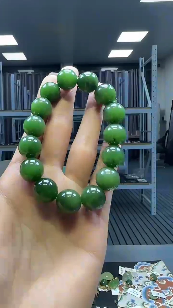 未镶嵌手串和田玉1