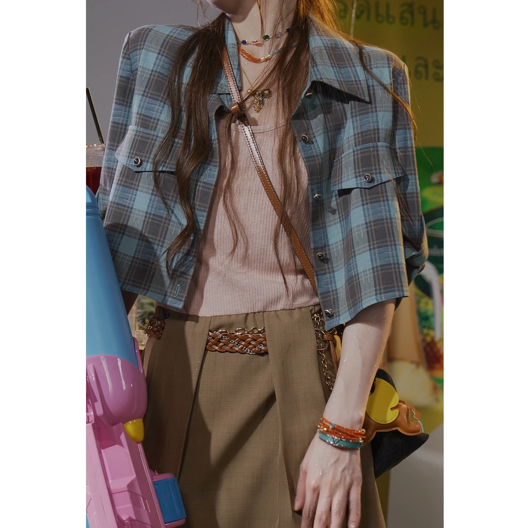 吞吞【蓝礁石】复古格纹蓝色短款衬衫女夏季休闲百搭外套出游服装