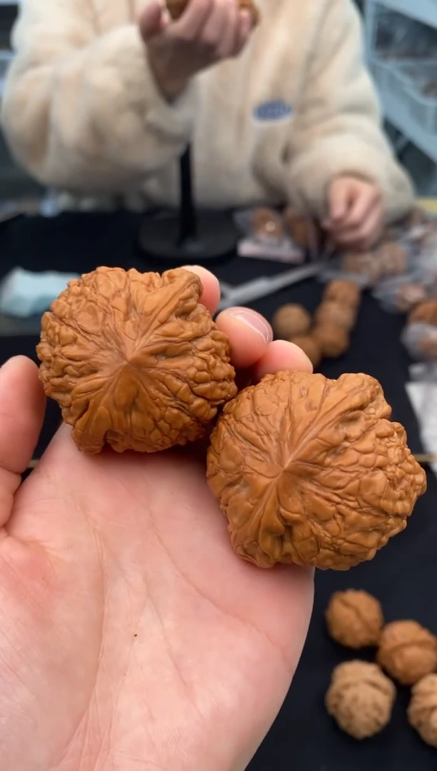 【闪购商品】文玩核桃把件龙鼎47-u507