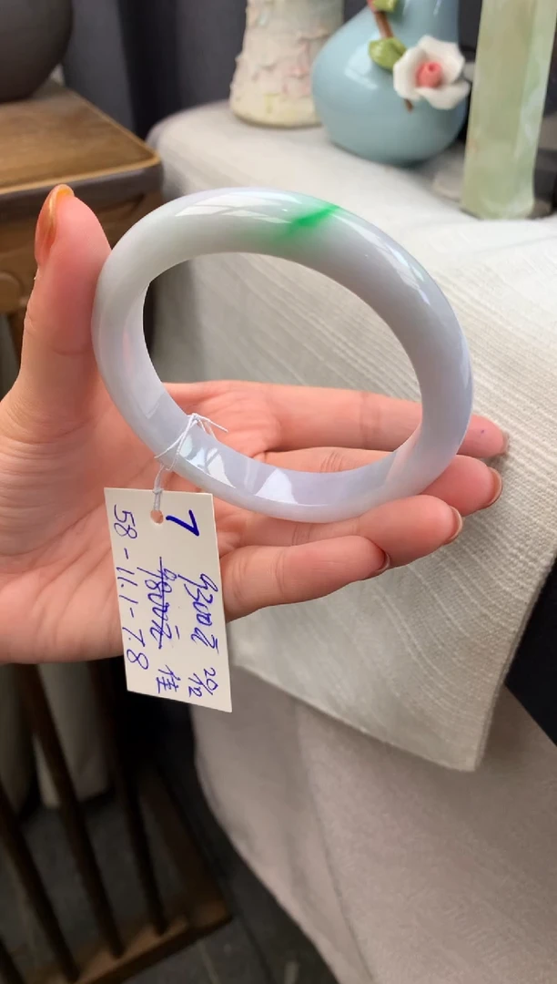 未镶嵌手镯翡翠假一赔三   手镯