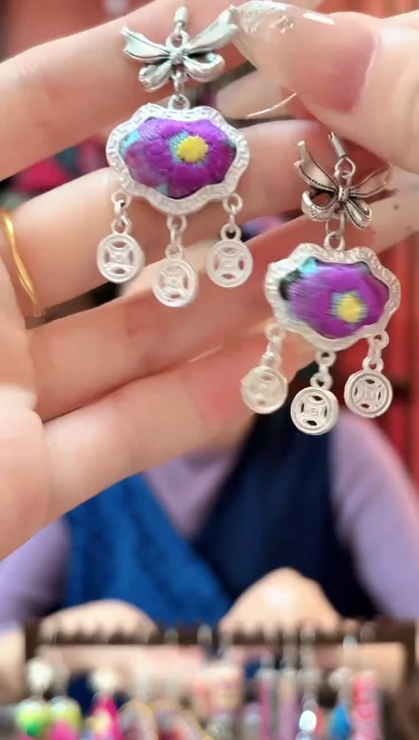 织绣云织谣民族风精美饰品   29