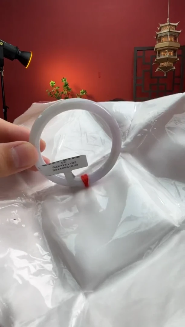 未镶嵌手镯（圆镯）翡翠翡翠手镯11