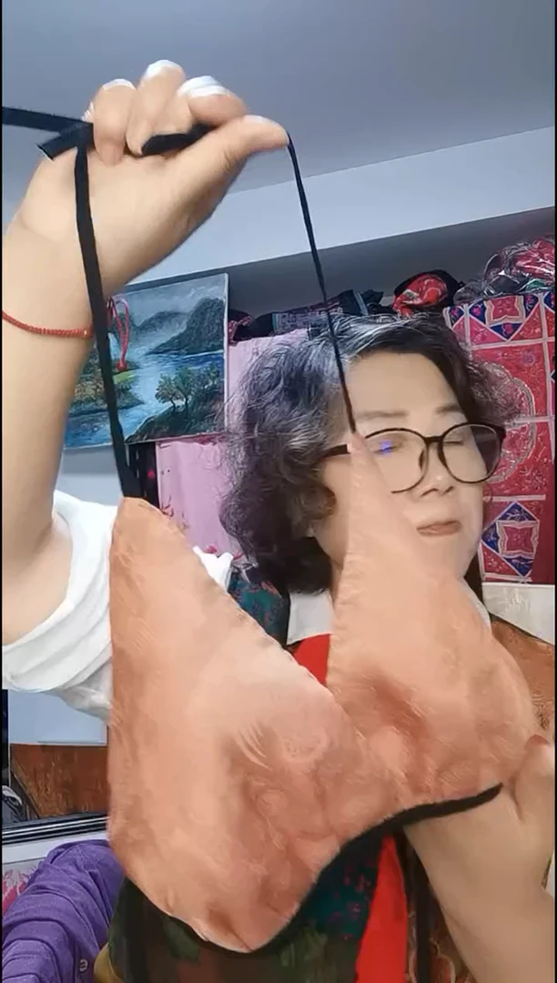 天丝小号粉色双层文胸