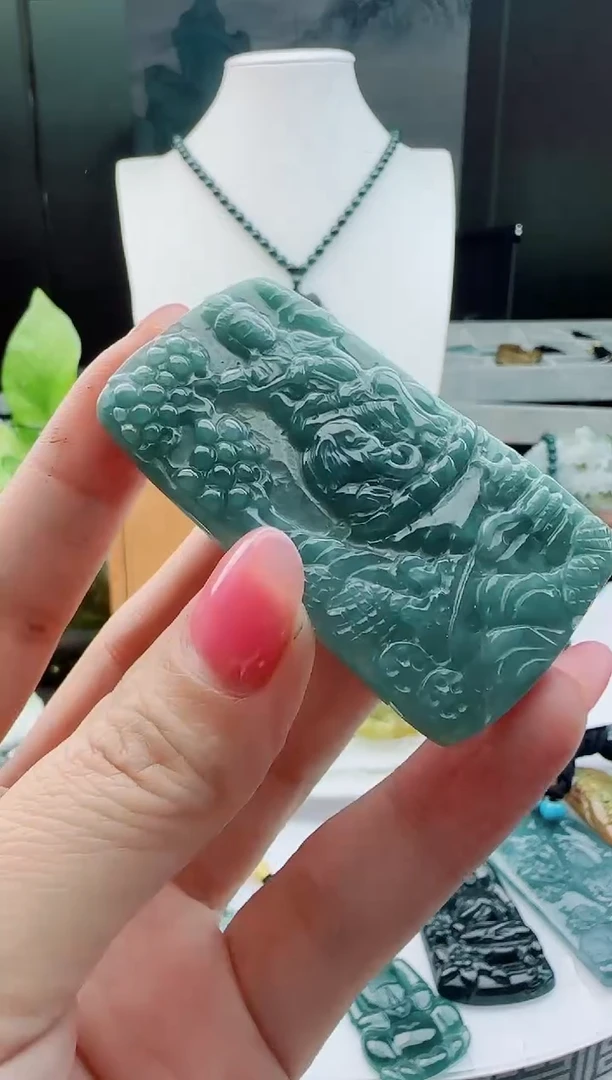 【闪购商品】翡翠颈饰未镶嵌11111111