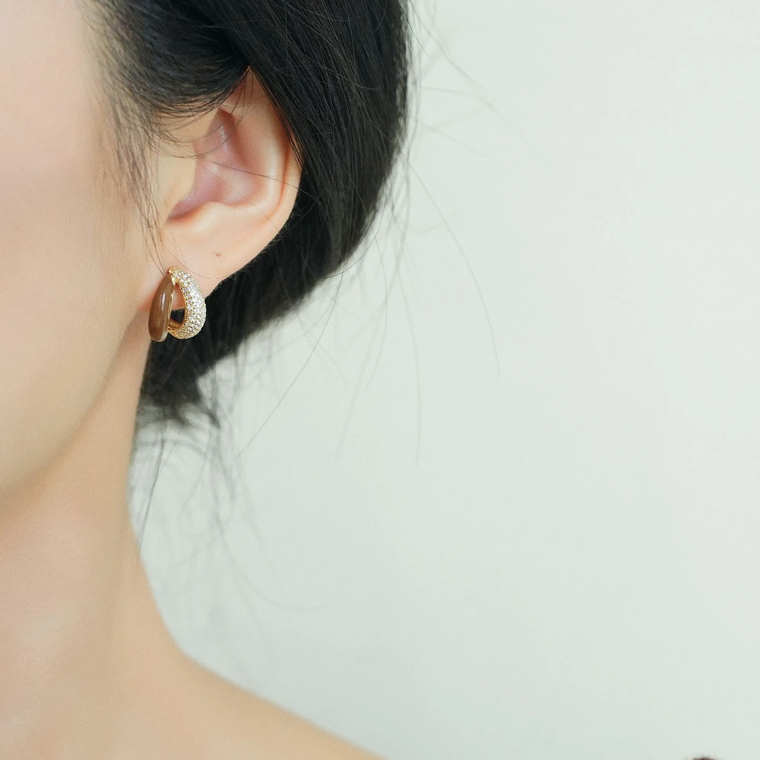 铜合金耳饰 双层半圈美拉德棕色耳钉秋冬耳环方圆脸显脸小轻奢女