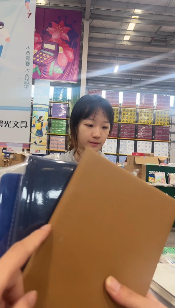 横线本（以直播讲解为准，颜色不挑）