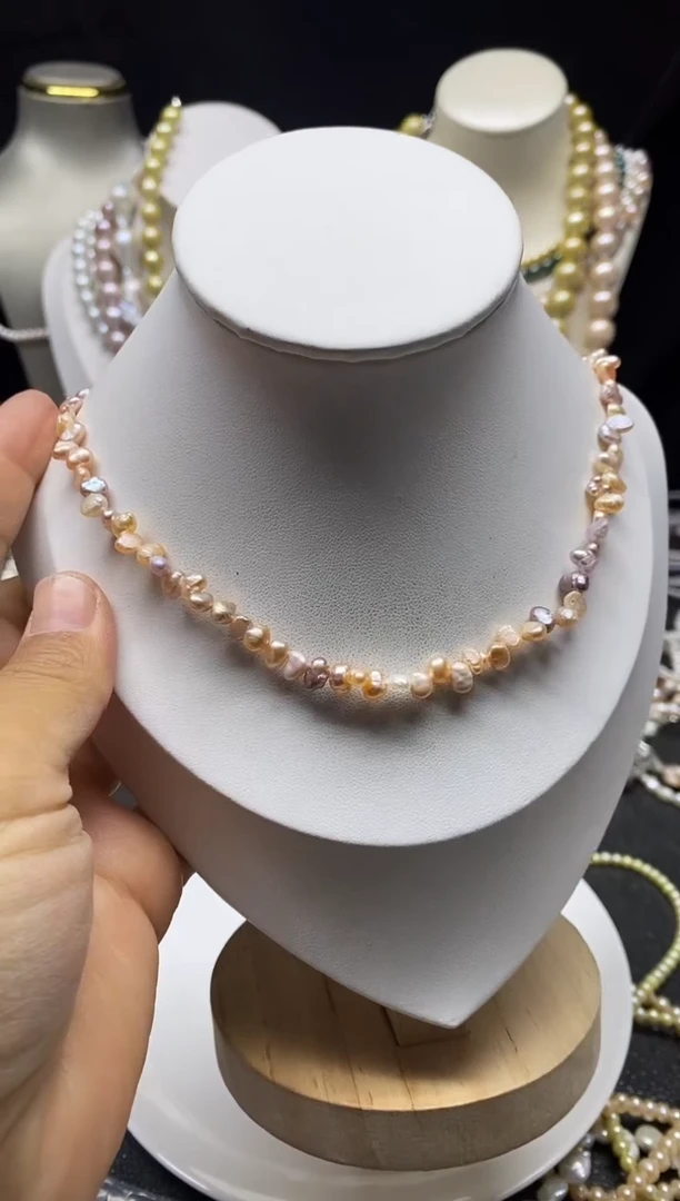 颈饰未镶嵌淡水珍珠多人