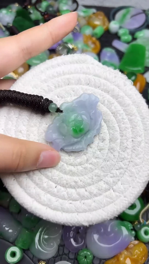 颈饰未镶嵌翡翠缅甸翡翠吊坠