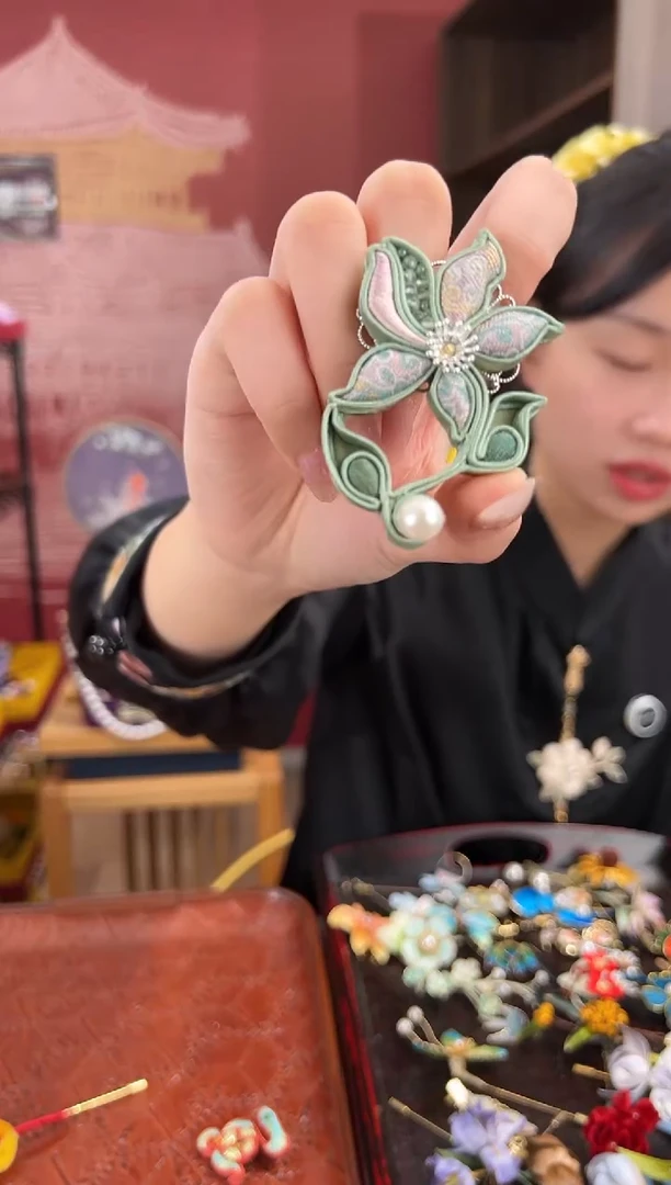 【闪购商品】苏绣世家非遗手工（胸针）