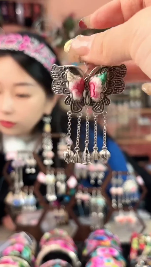 艺枝独绣手工饰品110