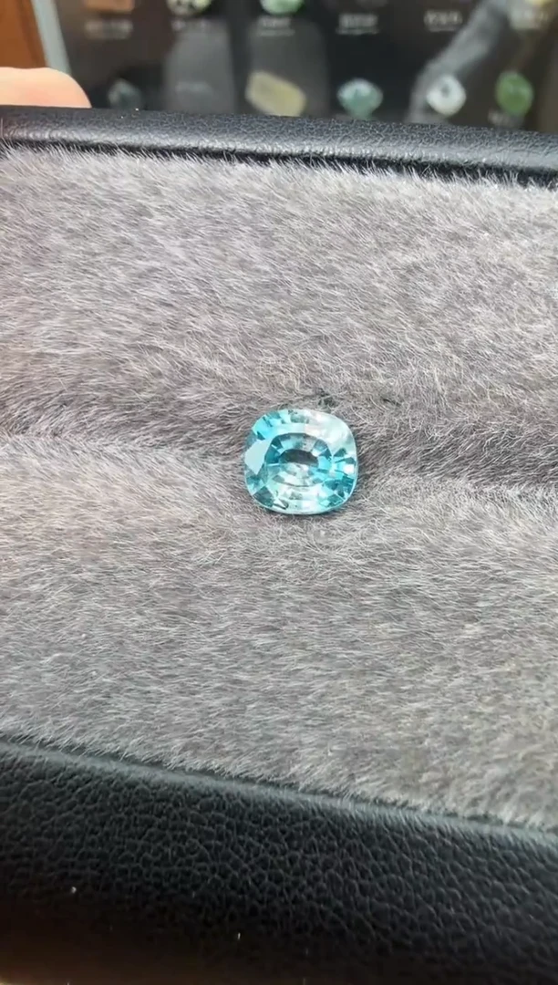 未镶嵌天然锆石风信子1.97ct-A328-1p