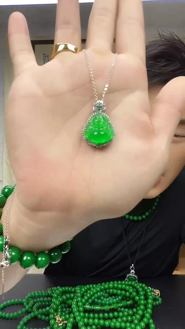 吊坠(赠链)银S925镶嵌翡翠D28