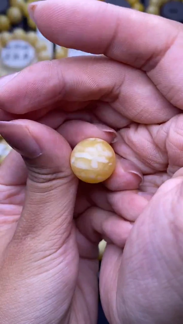 裸石琥珀未镶嵌大小姐珠宝126