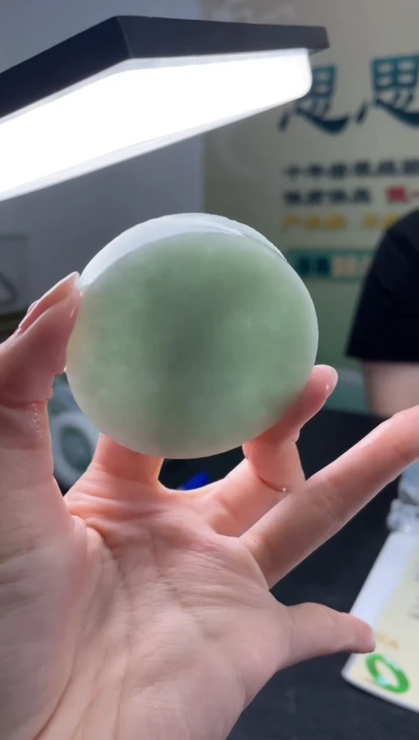 定制翡翠镯心未镶嵌瑰****湖定制翡翠镯心一件