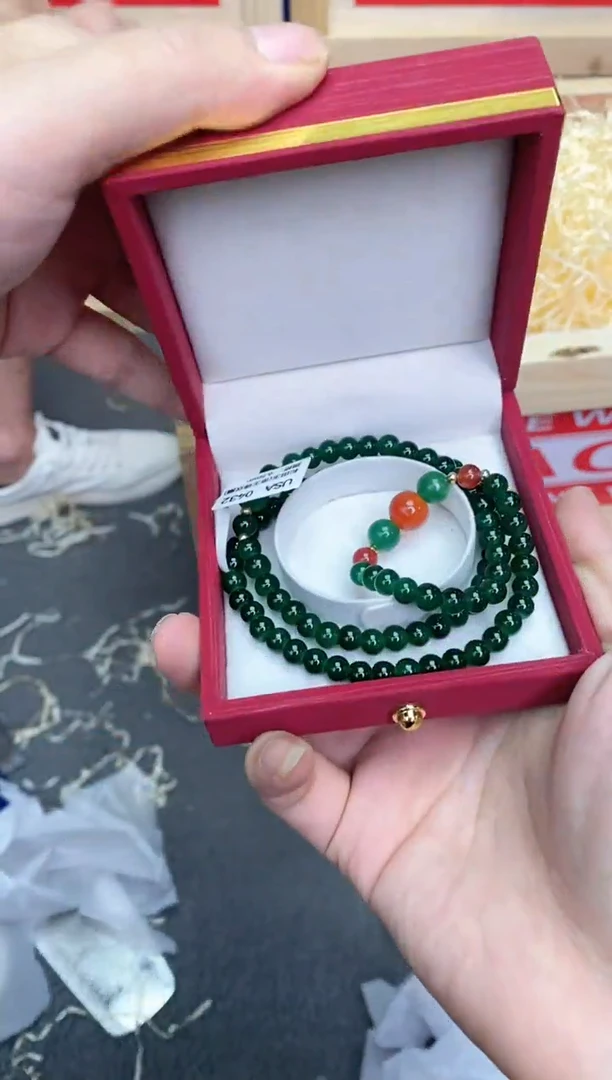 盛世精选闪购手串搭配无礼盒