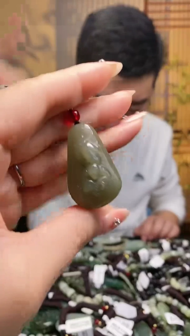 【闪购商品】和田玉颈饰未镶嵌多样性发货，拍一发一