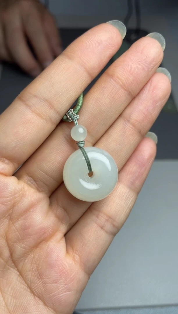 和田玉未镶嵌颈饰1