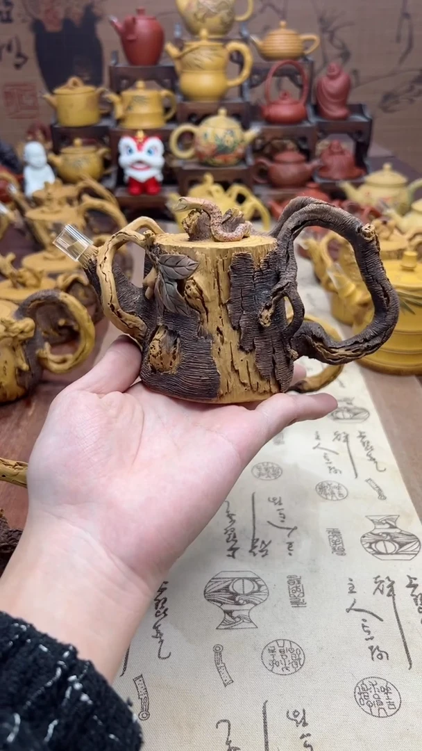 【闪购商品】紫砂段泥仿木枯木逢春蛇壶