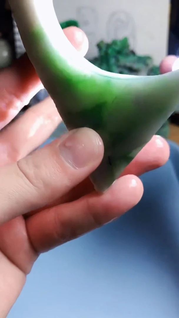 翡翠未镶嵌颈饰天然A货翡翠