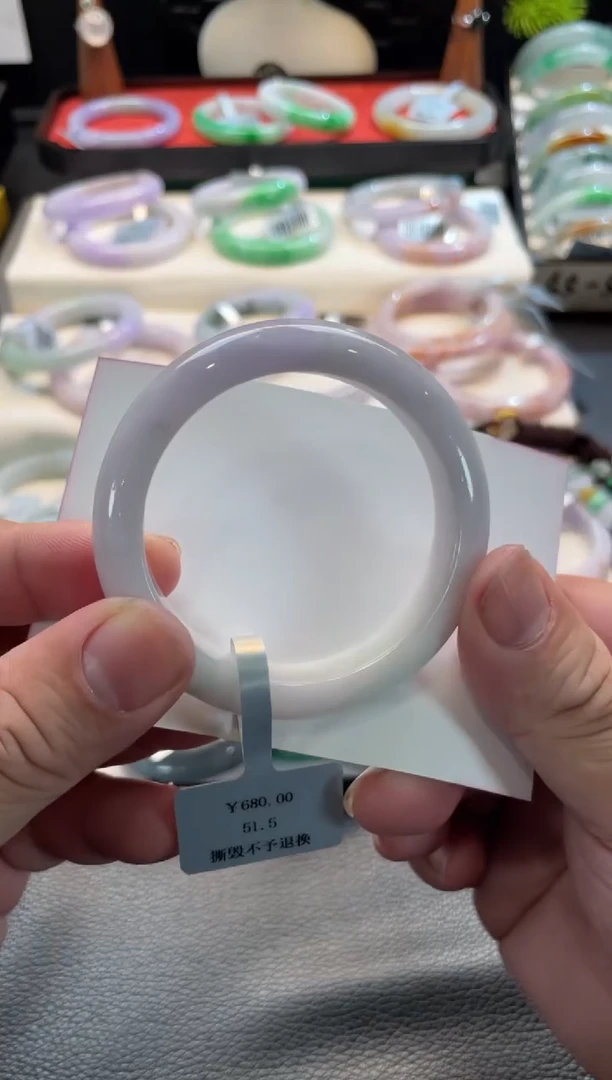 未镶嵌手镯翡翠47号链接 有纹裂 50正圈