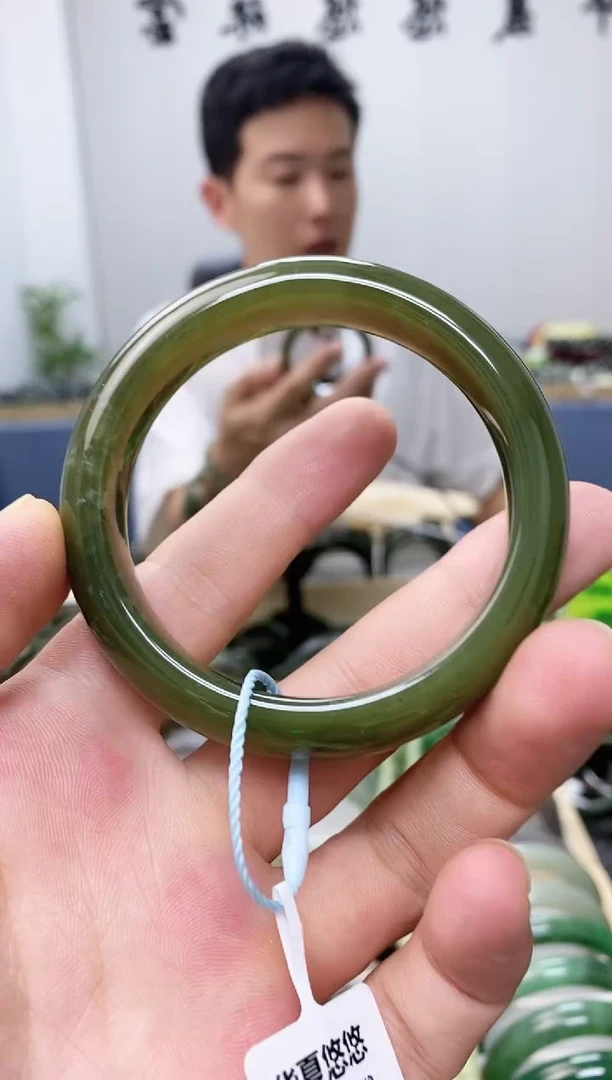 和田玉手镯未镶嵌54.7