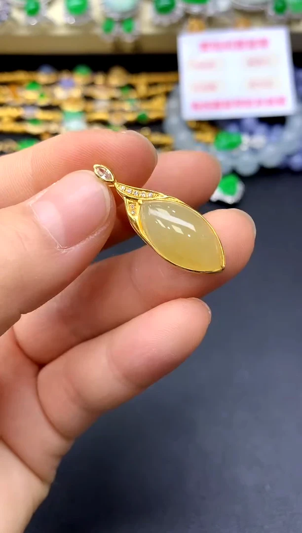 颈饰18K金镶嵌翡翠108-中国好珍宝