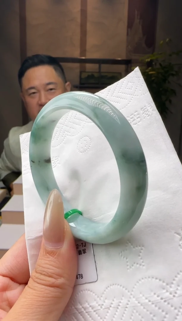 未镶嵌手镯翡翠MM@@60B7J16478