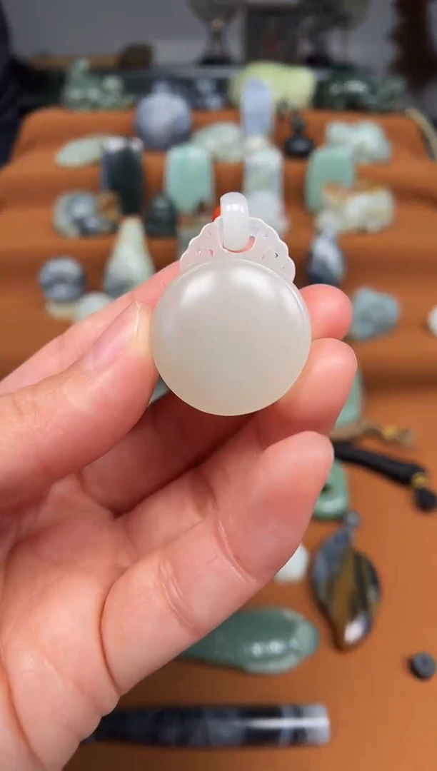 【闪购商品】和田玉颈饰未镶嵌平安牌