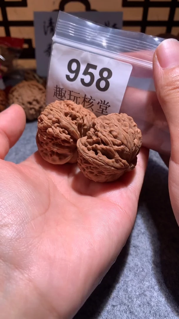 把件文玩核桃【趣玩核堂】 958号，41左右宫灯