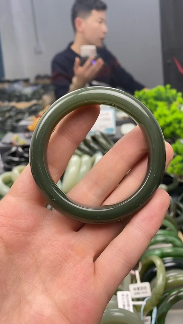 未镶嵌手镯和田玉54.4