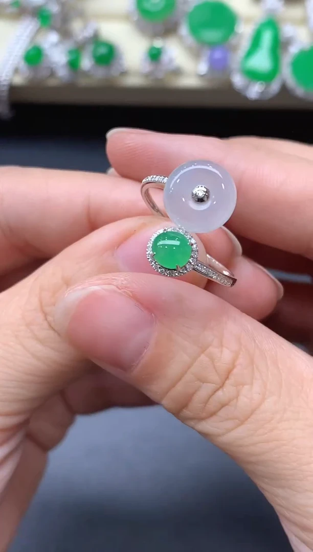 18K金镶嵌戒指翡翠558-中国好珍宝