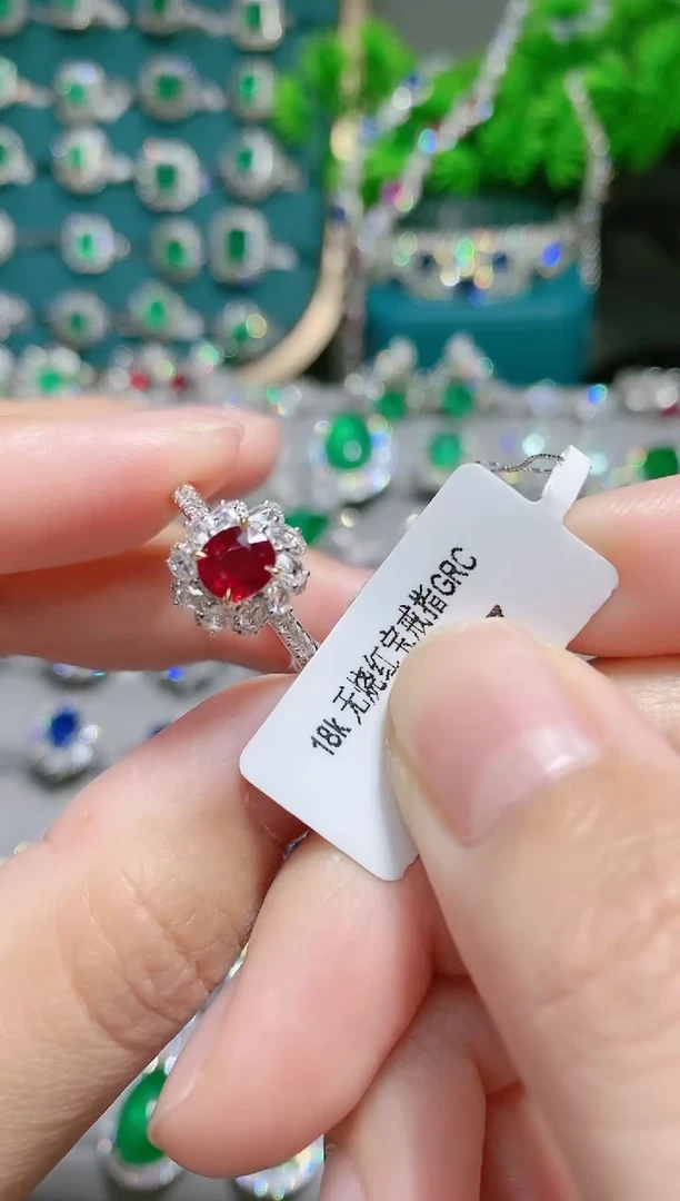 18K金镶嵌18K金戒指红宝石.