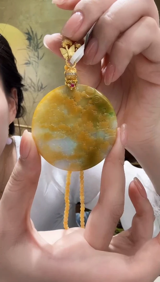 颈饰未镶嵌翡翠吊坠
