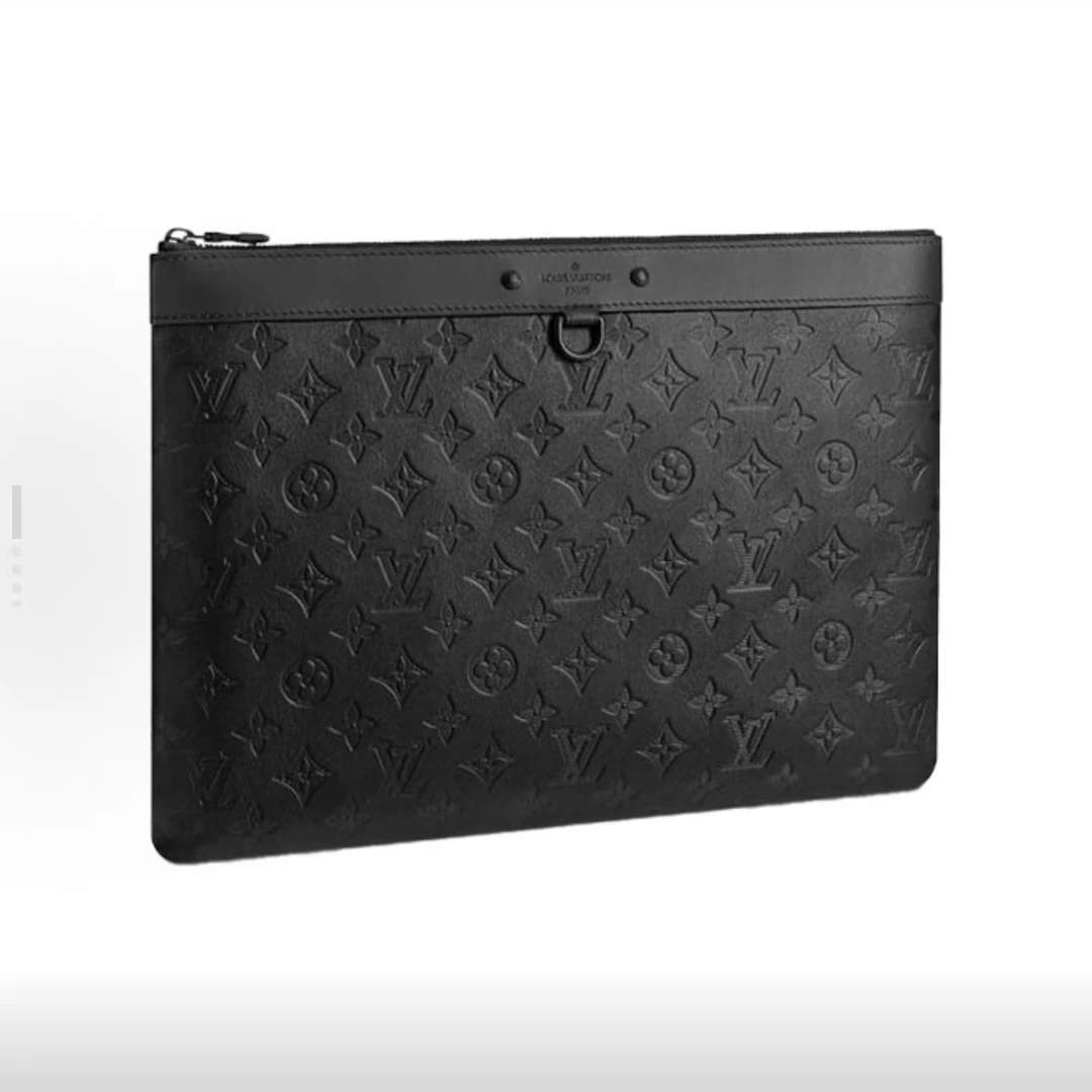 99新 LouisVuitton/路易威登 Lv黑色压纹手拿包/A160