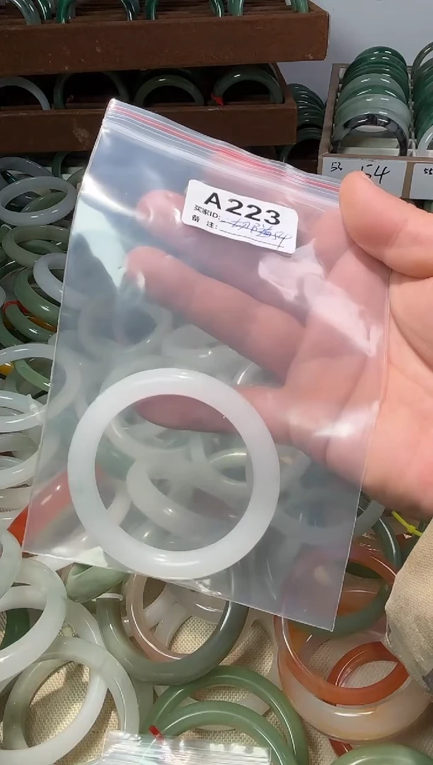 未镶嵌手镯石英质玉一**缘1