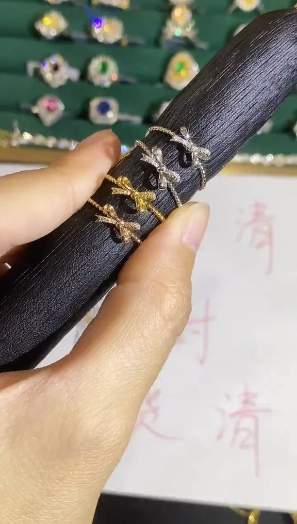 18K金镶嵌戒指钻石多样性发一（下单备注颜色）