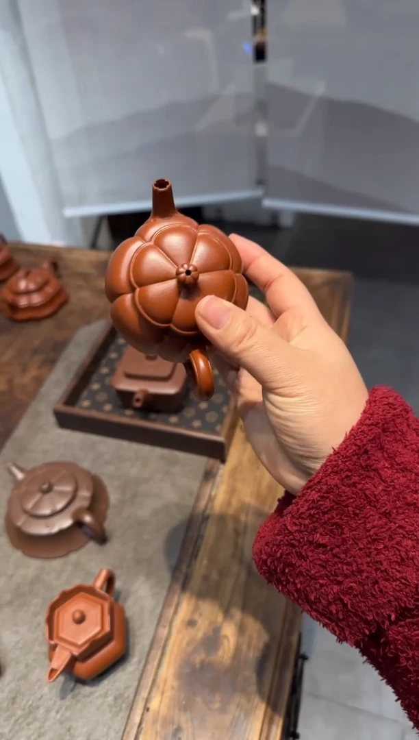 茶壶紫砂米****作繁花 朱泥